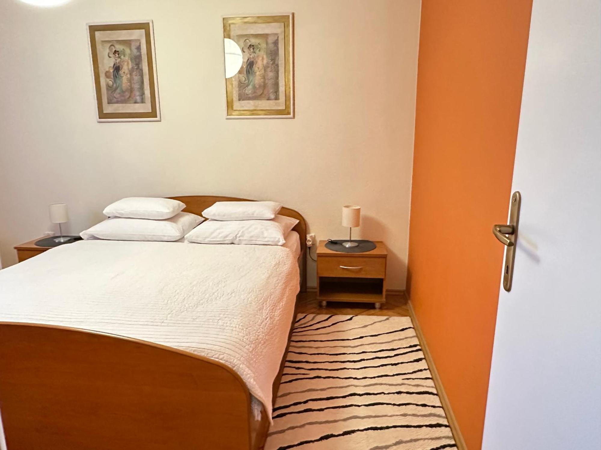 Apartments - Rooms Vesna พรีมอชเตน ภายนอก รูปภาพ