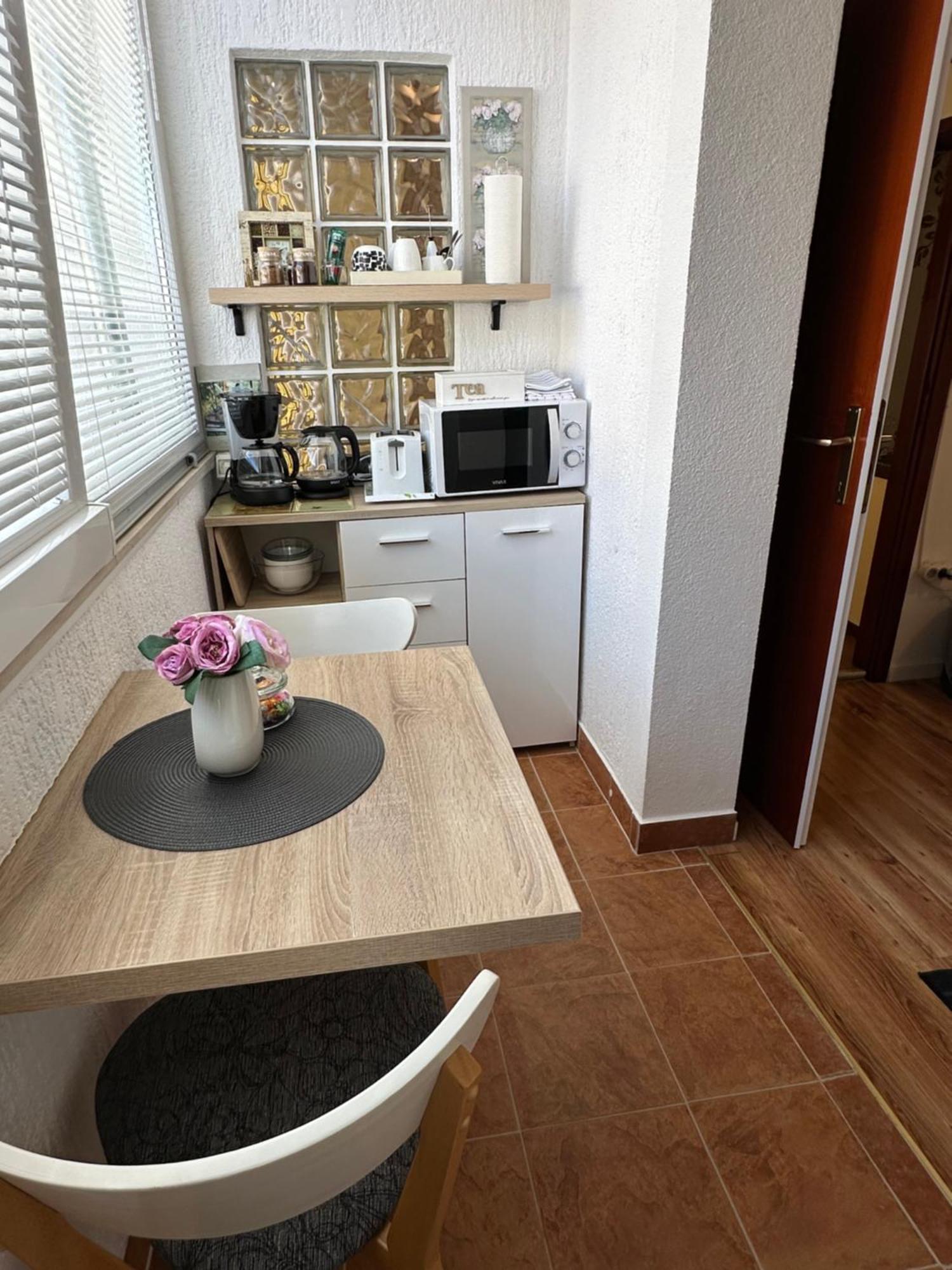Apartments - Rooms Vesna พรีมอชเตน ภายนอก รูปภาพ