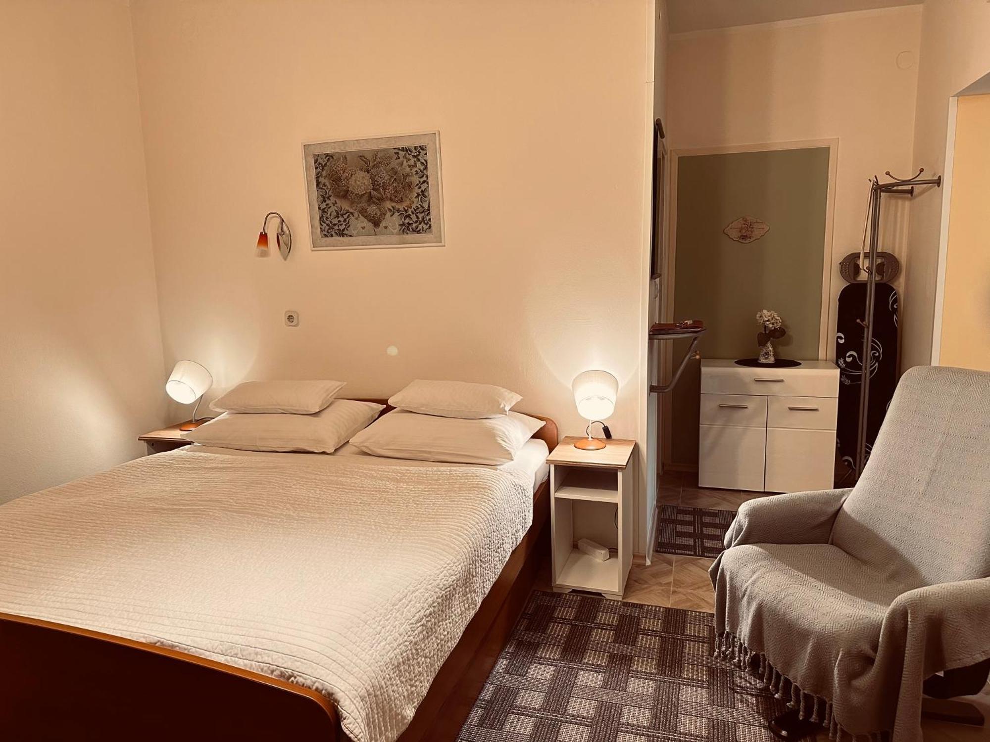 Apartments - Rooms Vesna พรีมอชเตน ภายนอก รูปภาพ