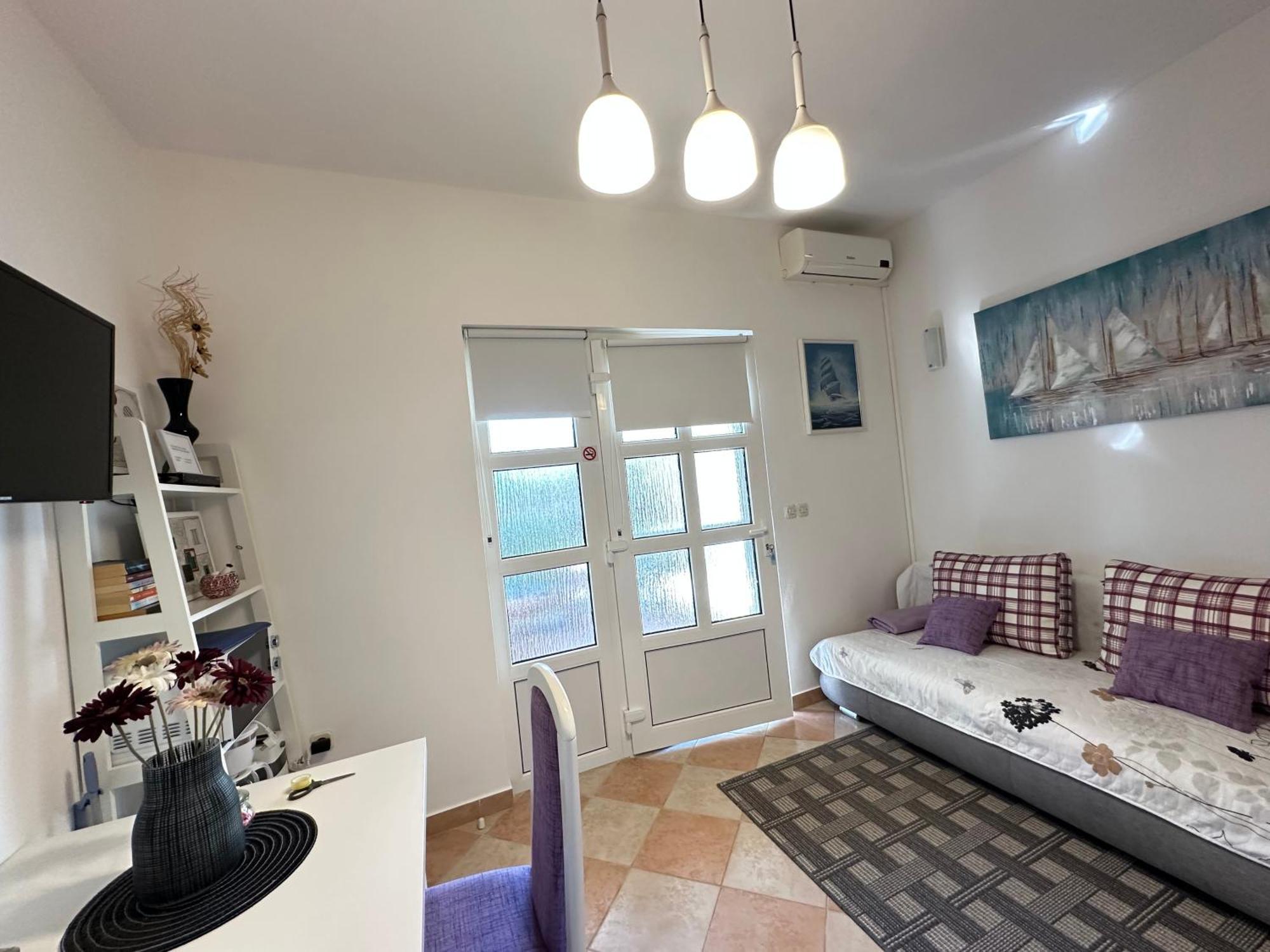 Apartments - Rooms Vesna พรีมอชเตน ภายนอก รูปภาพ