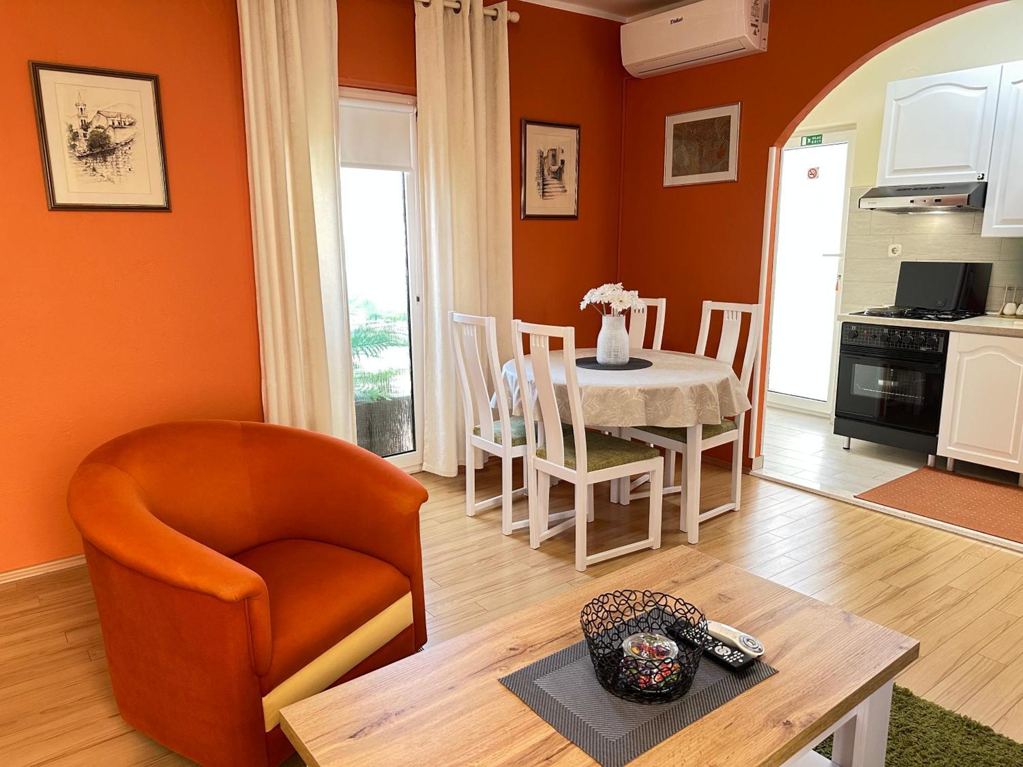 Apartments - Rooms Vesna พรีมอชเตน ภายนอก รูปภาพ